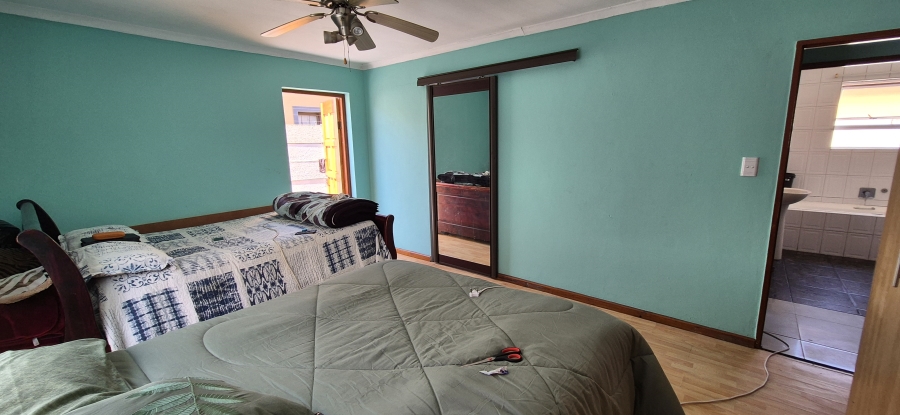 4 Bedroom Property for Sale in Parklands Western Cape